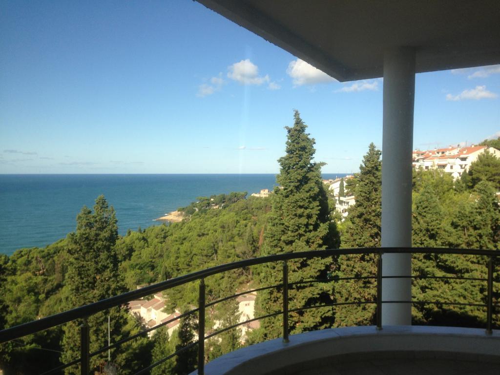 Apartments Rozela Ulcinj Rum bild